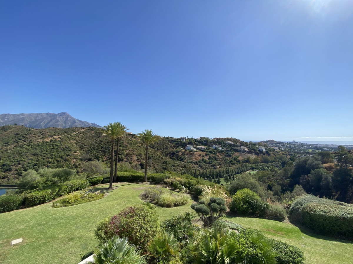 2 bedroom Apartments for sale in La Quinta – R5191588