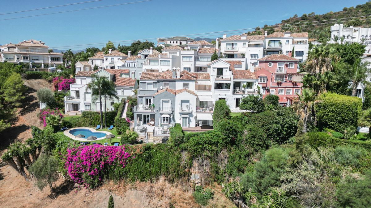 4 bedroom Townhouses for sale in Milla de Oro – R5173534