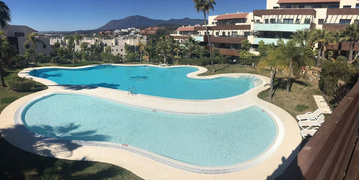 2 bedroom Apartments for sale in Los Flamingos – R5051188