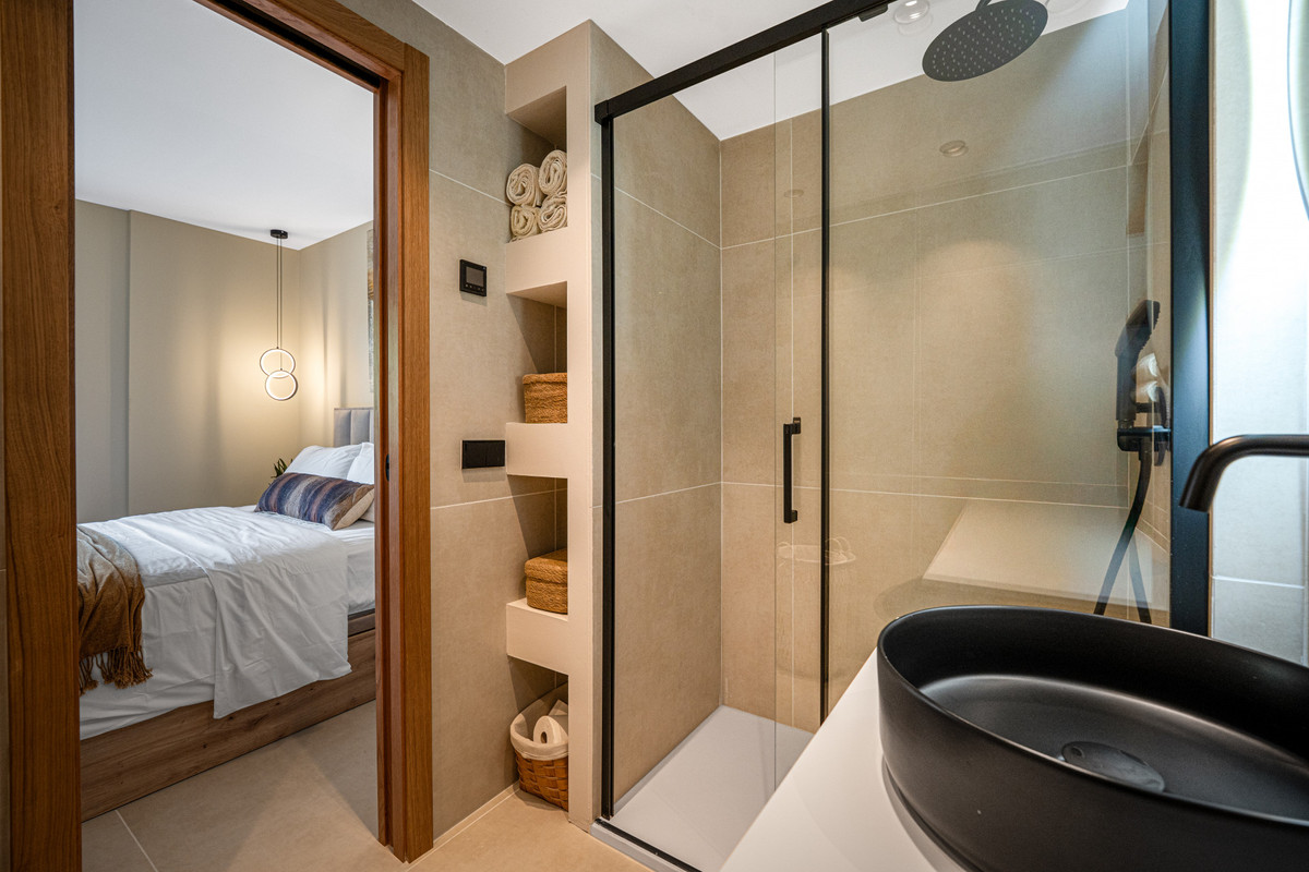 Apartamentos de 3 dormitorios en venta en Marbella – R5157580