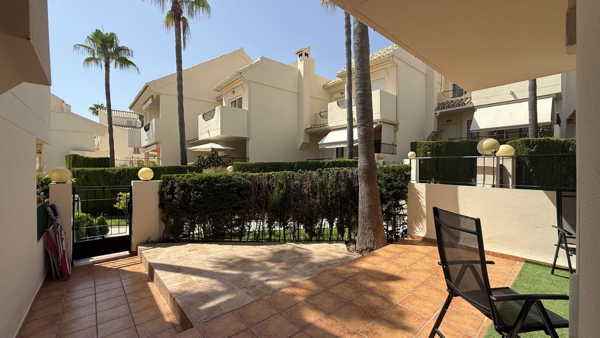 3 bedroom Townhouses for sale in Marbella – R5183131
