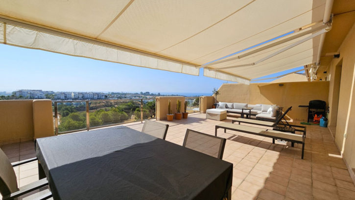 Aticos de 2 dormitorios en venta en Selwo – R4813348 en 