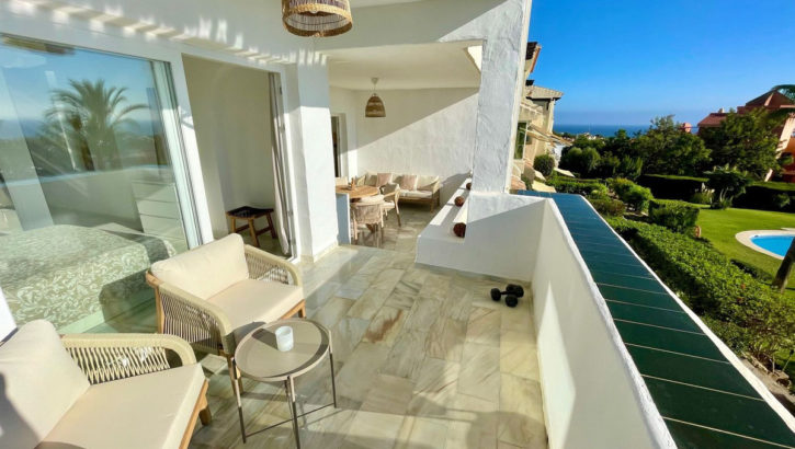 Apartamentos de 2 dormitorios en venta en Reserva de Marbella – R5208904 en 