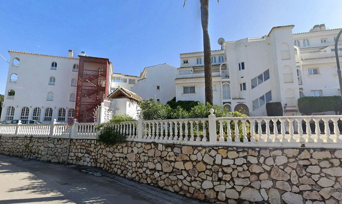 3 bedroom Apartments for sale in Marbella – R5169316