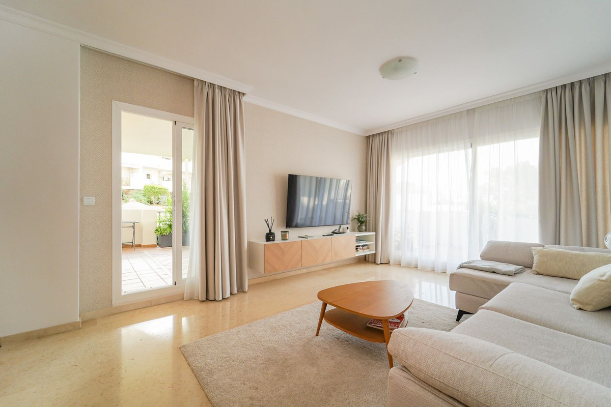 3 bedroom Apartments for sale in Elviria – R5200084 3 bedroom Apartments for sale in Elviria – R5200084