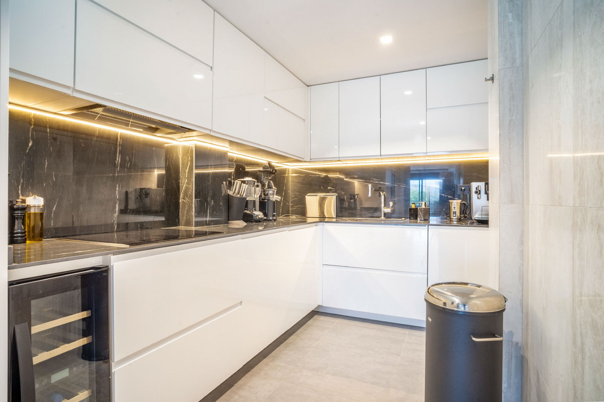 2 bedroom Penthouses for sale in Los Arqueros – R5200330 2 bedroom Penthouses for sale in Los Arqueros – R5200330