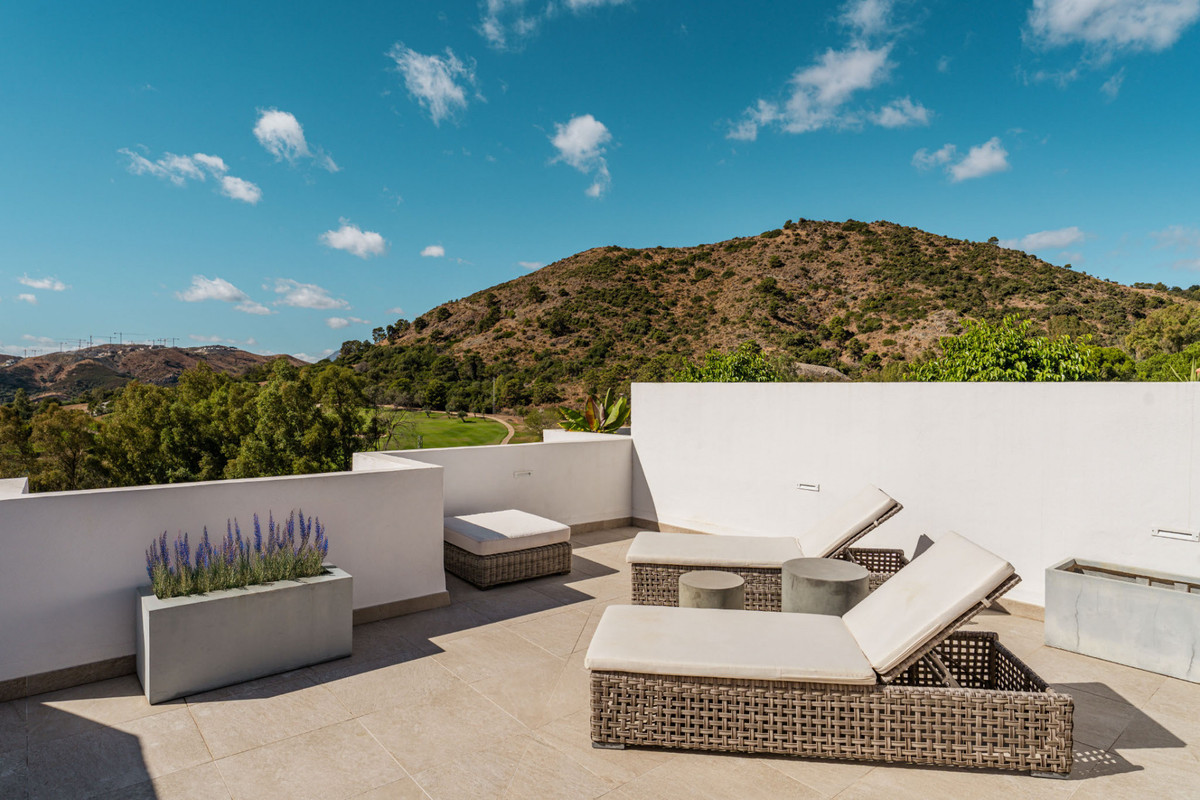 2 bedroom Penthouses for sale in Los Arqueros – R5200330 2 bedroom Penthouses for sale in Los Arqueros – R5200330