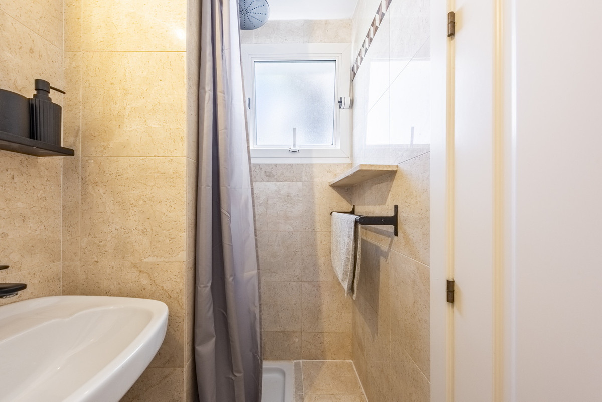 2 bedroom Apartments for sale in La Quinta – R5169115
