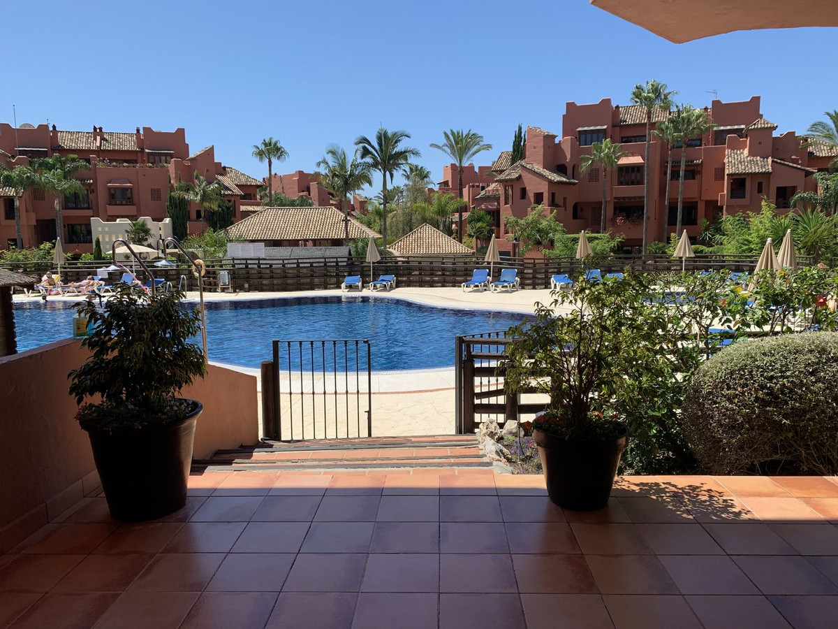 Apartamentos de 2 dormitorios en venta en Nueva Milla de Oro – R4298473