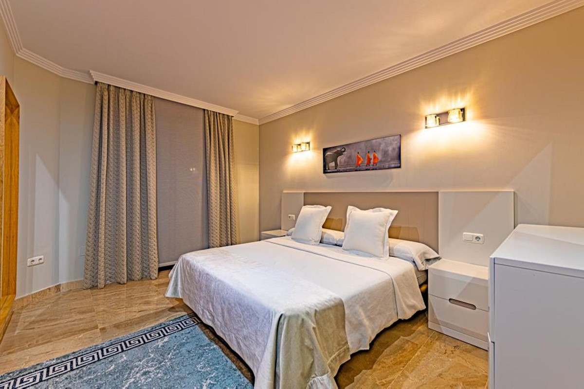 Apartamentos de 2 dormitorios en venta en Nueva Milla de Oro – R4298473