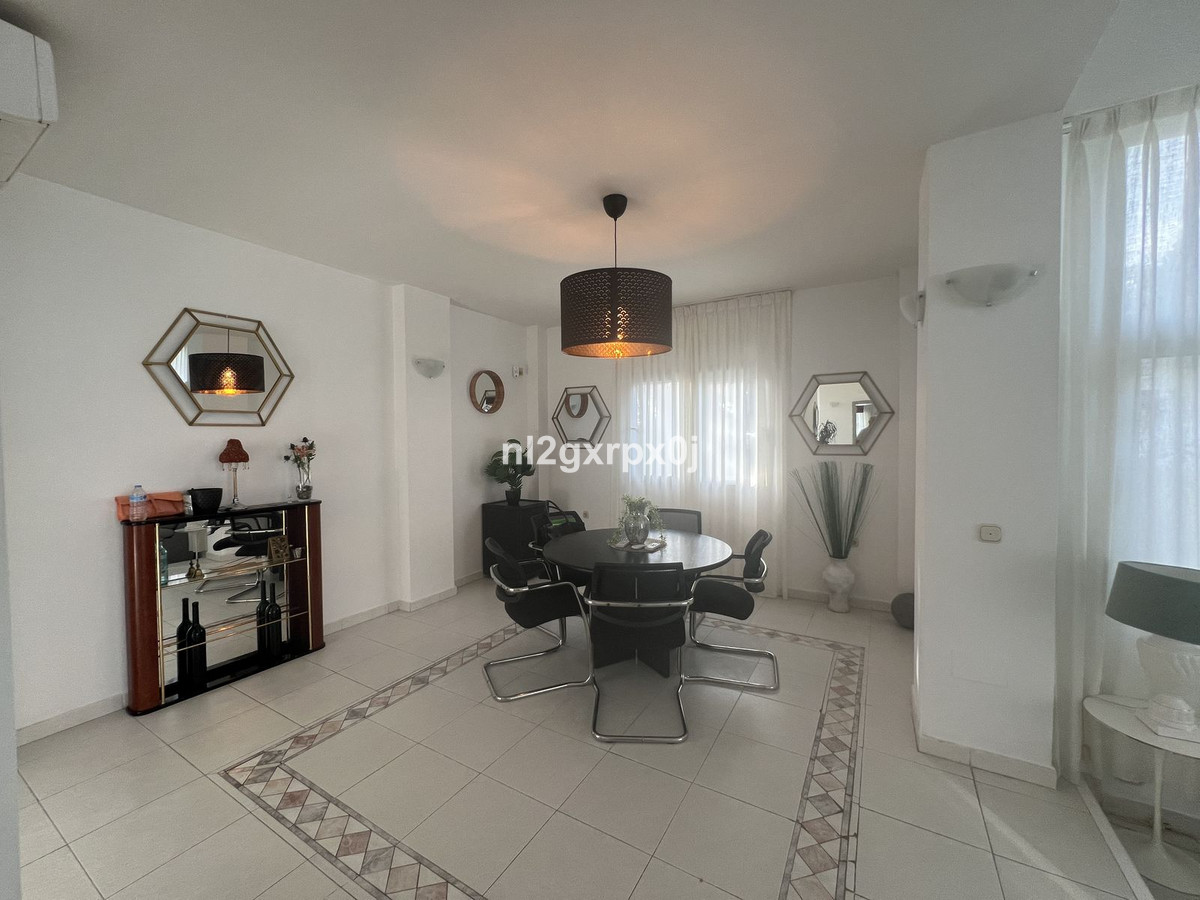 Villas de 3 dormitorios en venta en Reserva de Marbella – R5194060