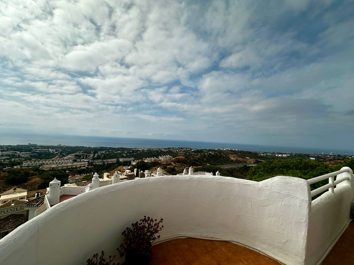 3 bedroom Penthouses for sale in Calahonda – R5170804