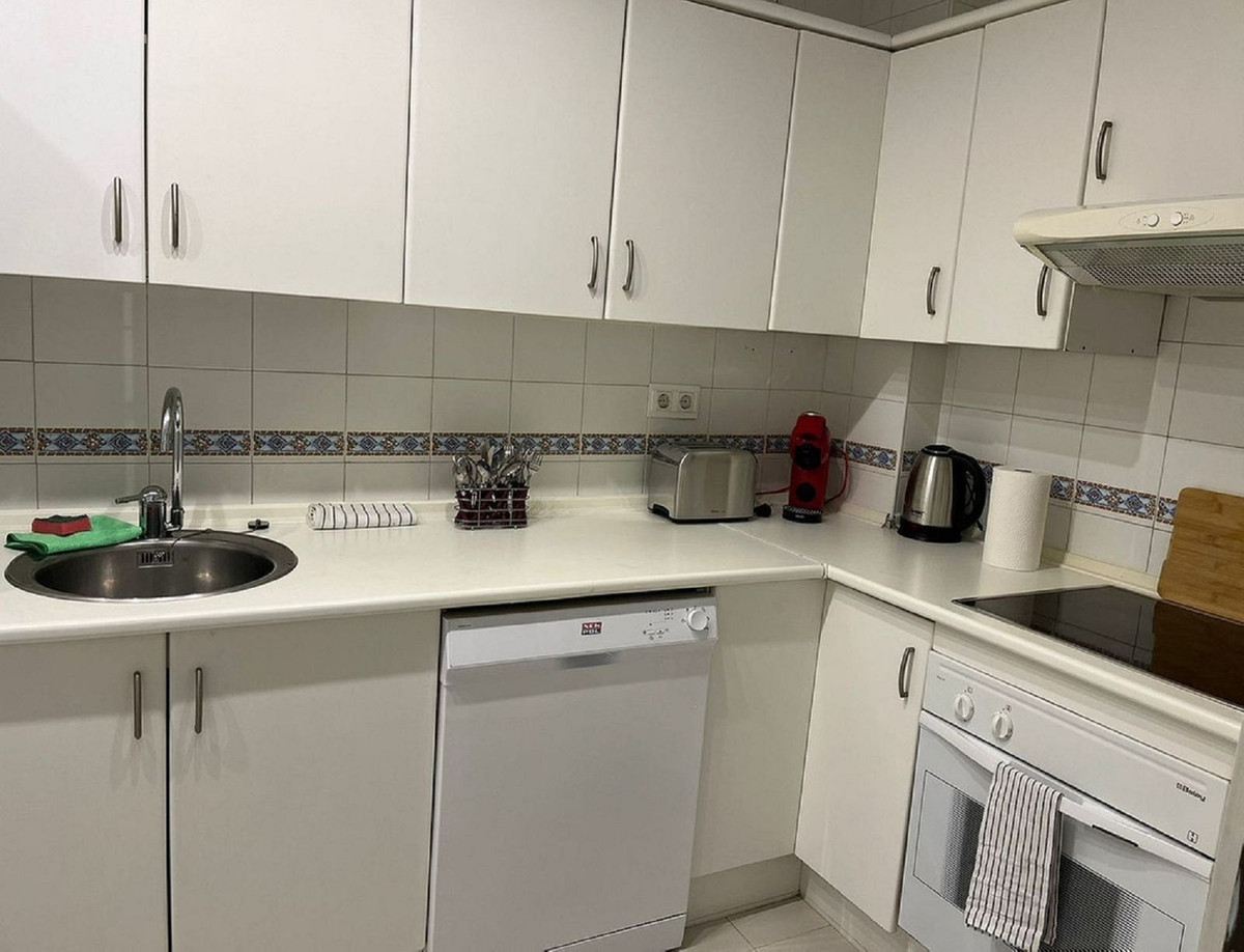 Apartamentos de 3 dormitorios en venta en Guadalmina Baja – R5169193