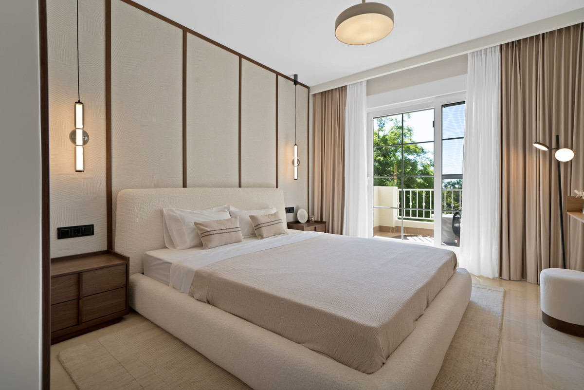 2 bedroom Apartments for sale in Marbella – R5185486