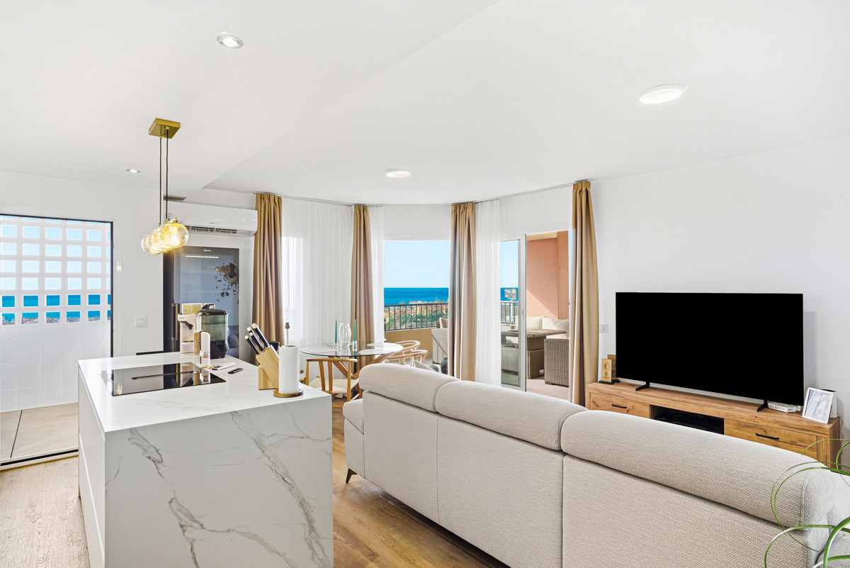 2 bedroom Apartments for sale in Riviera del Sol – R5195644