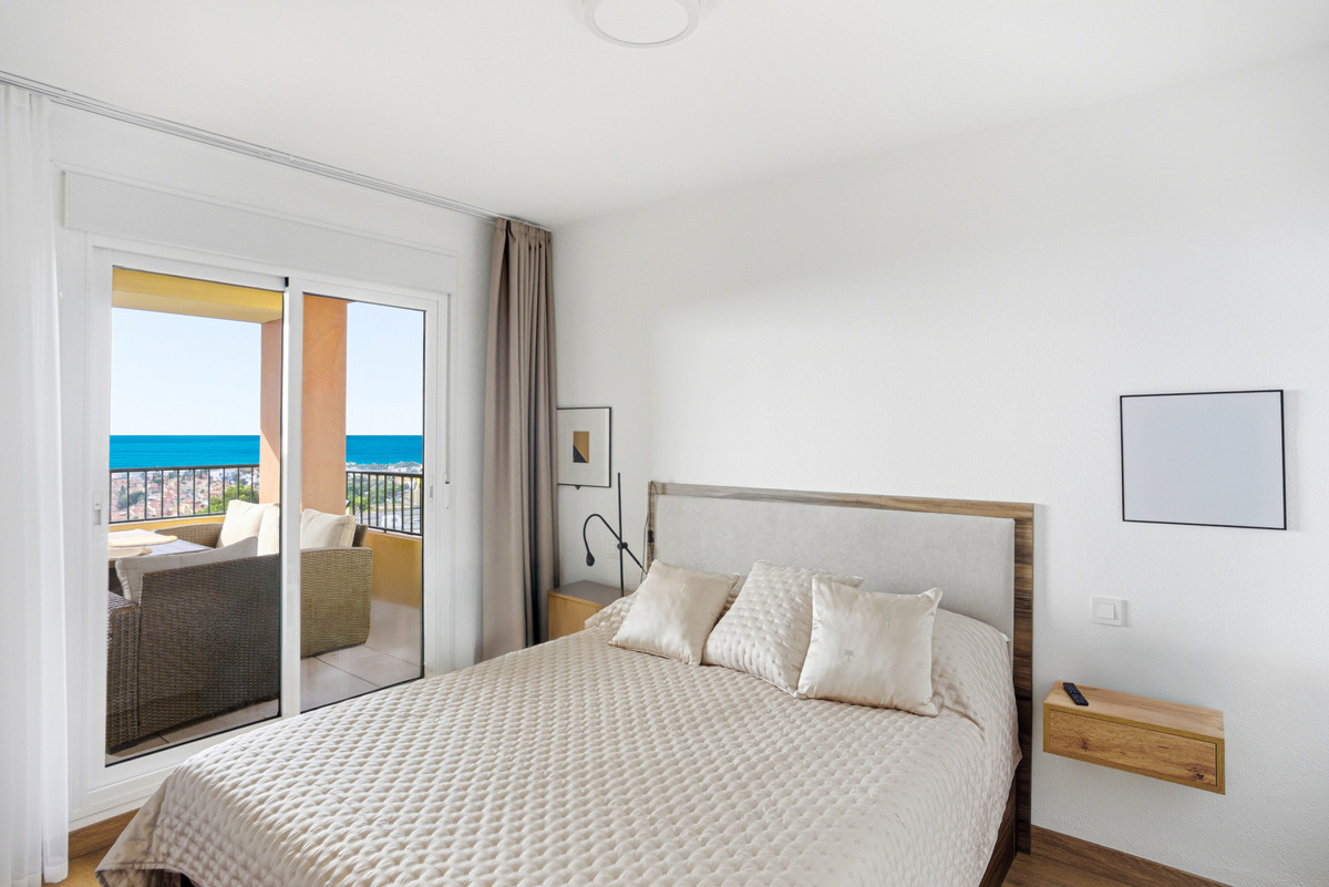 2 bedroom Apartments for sale in Riviera del Sol – R5195644