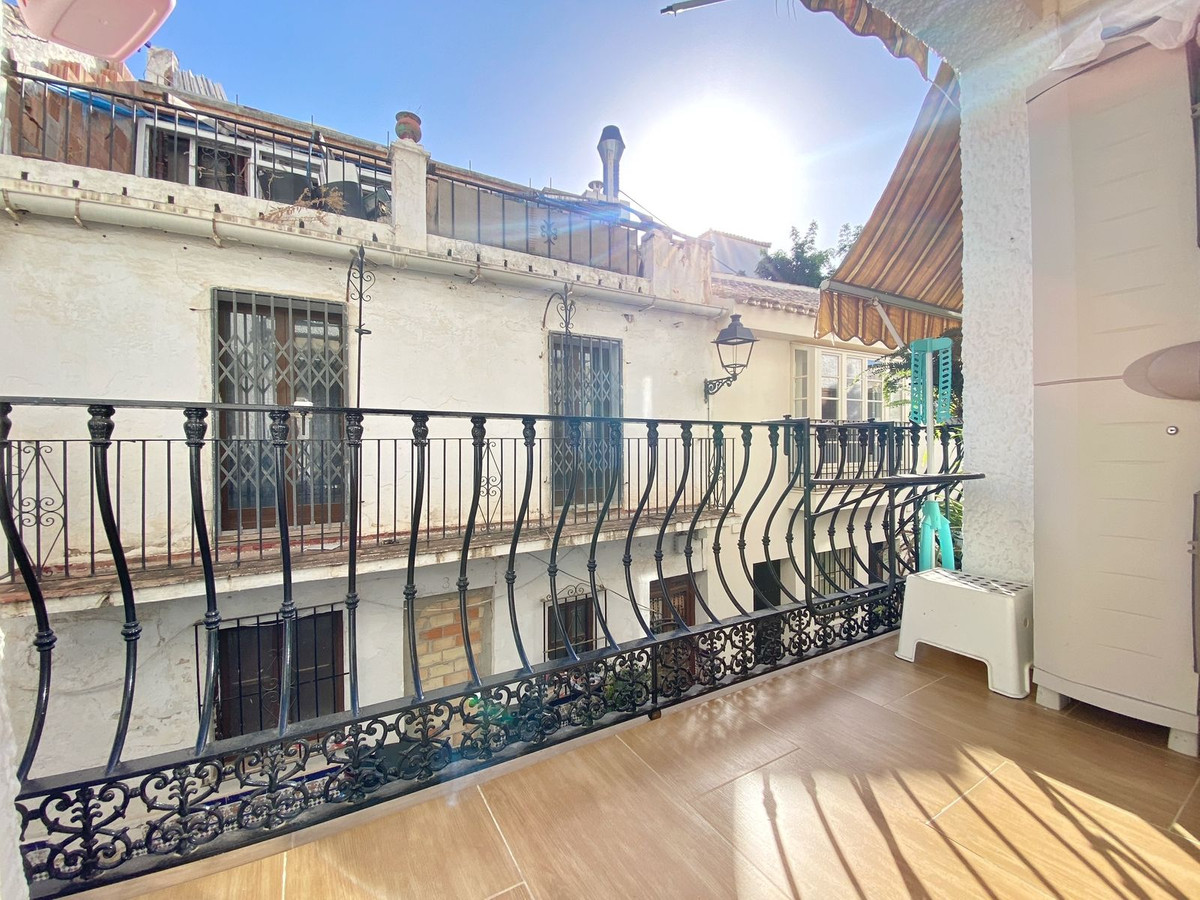 3 bedroom Apartments for sale in Marbella – R5191933
