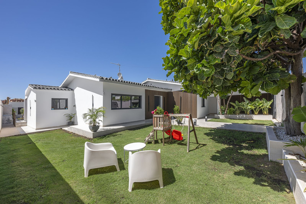 3 bedroom Villas for sale in Nueva Milla de Oro – R5156197