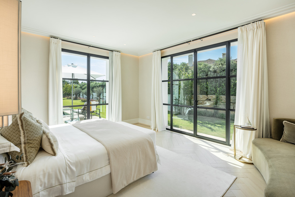 6 bedroom Villas for sale in Milla de Oro – R5156452 6 bedroom Villas for sale in Milla de Oro – R5156452