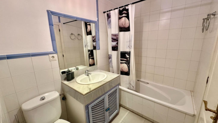 3 bedroom Apartments for sale in Guadalmina Baja – R5179687 in 