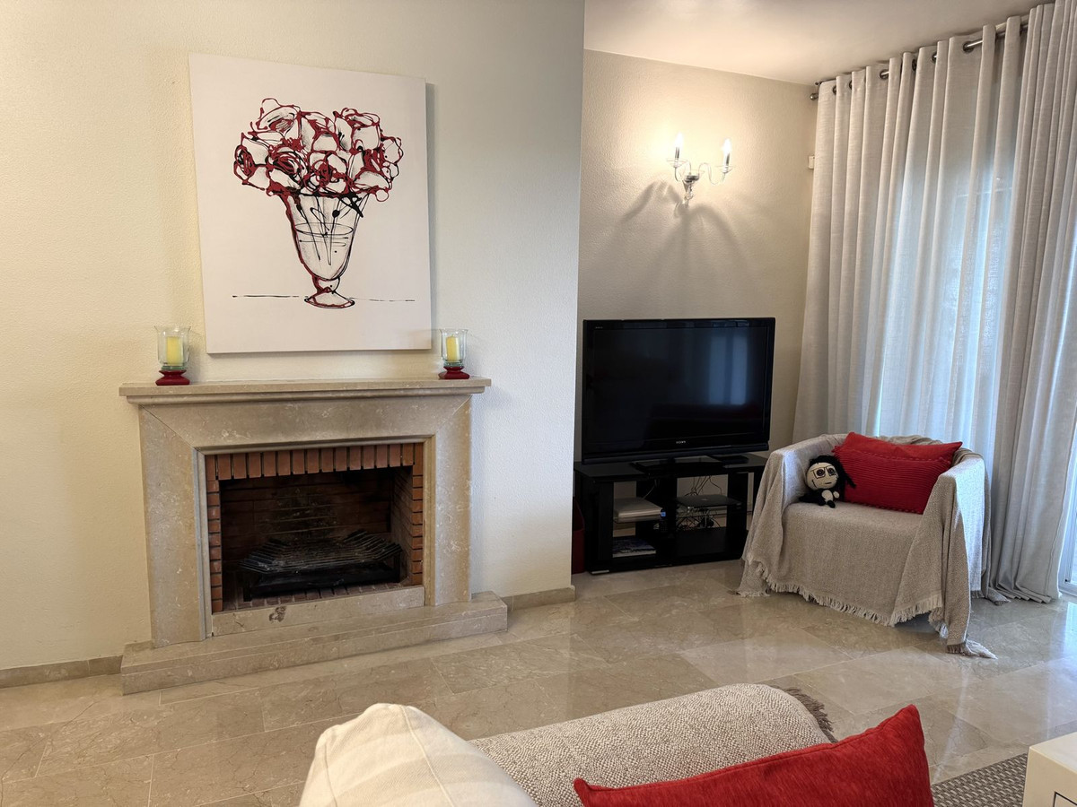 3 bedroom Apartments for sale in Marbella – R5169424