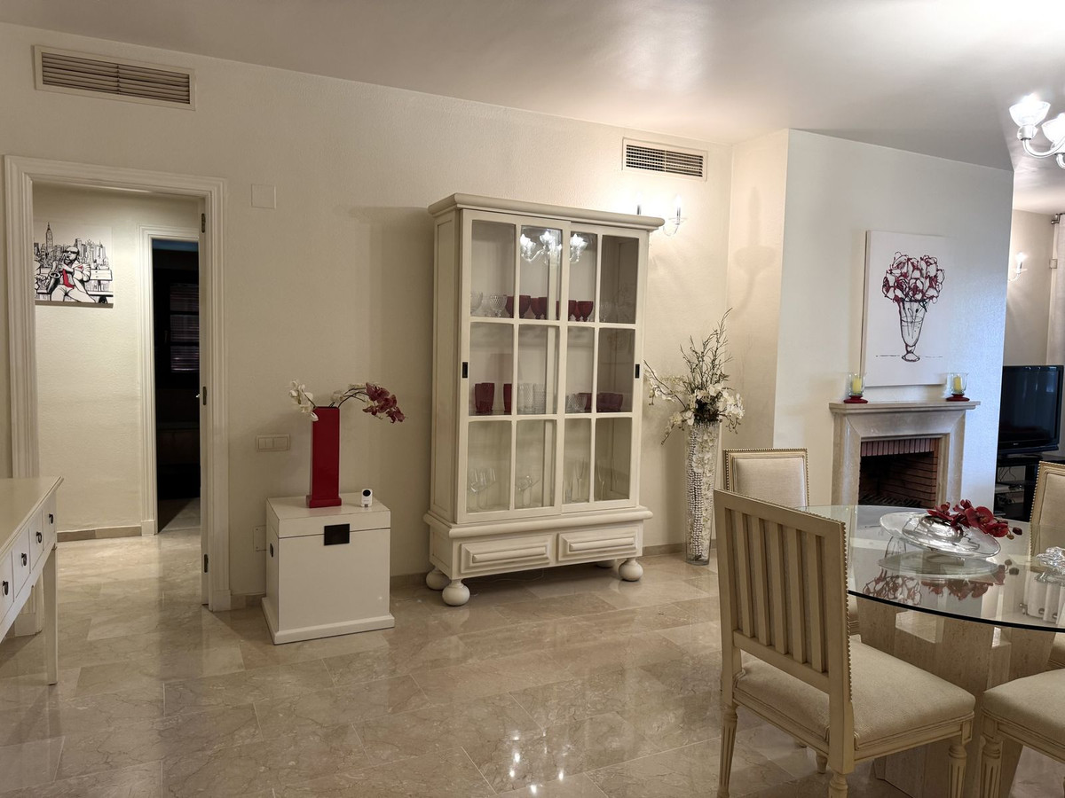 3 bedroom Apartments for sale in Marbella – R5169424