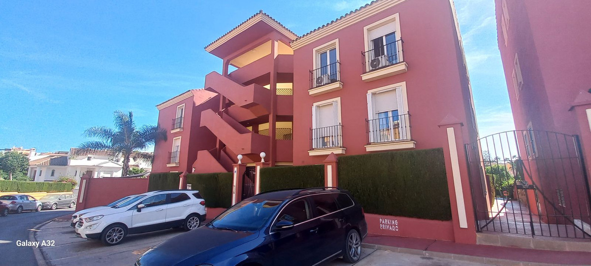 3 bedroom Apartments for sale in Riviera del Sol – R5182570