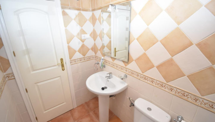 2 bedroom Apartments for sale in Elviria – R5168635 in 