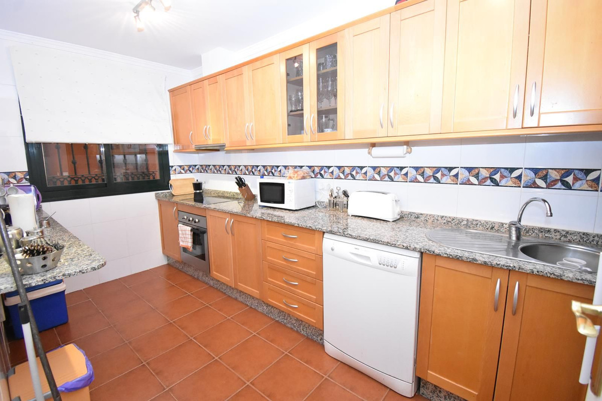 2 bedroom Apartments for sale in Elviria – R5168635