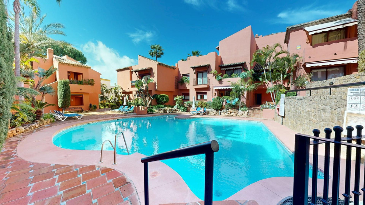 3 bedroom Apartments for sale in Marbella – R5182729