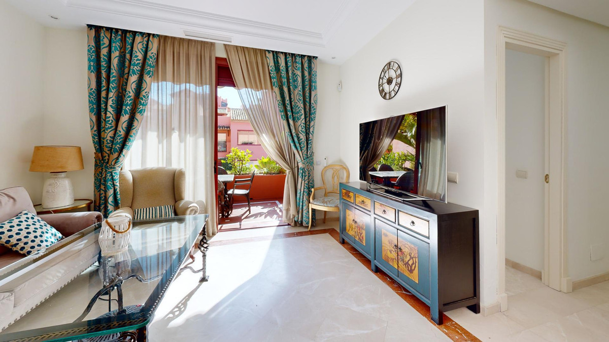 3 bedroom Apartments for sale in Marbella – R5182729