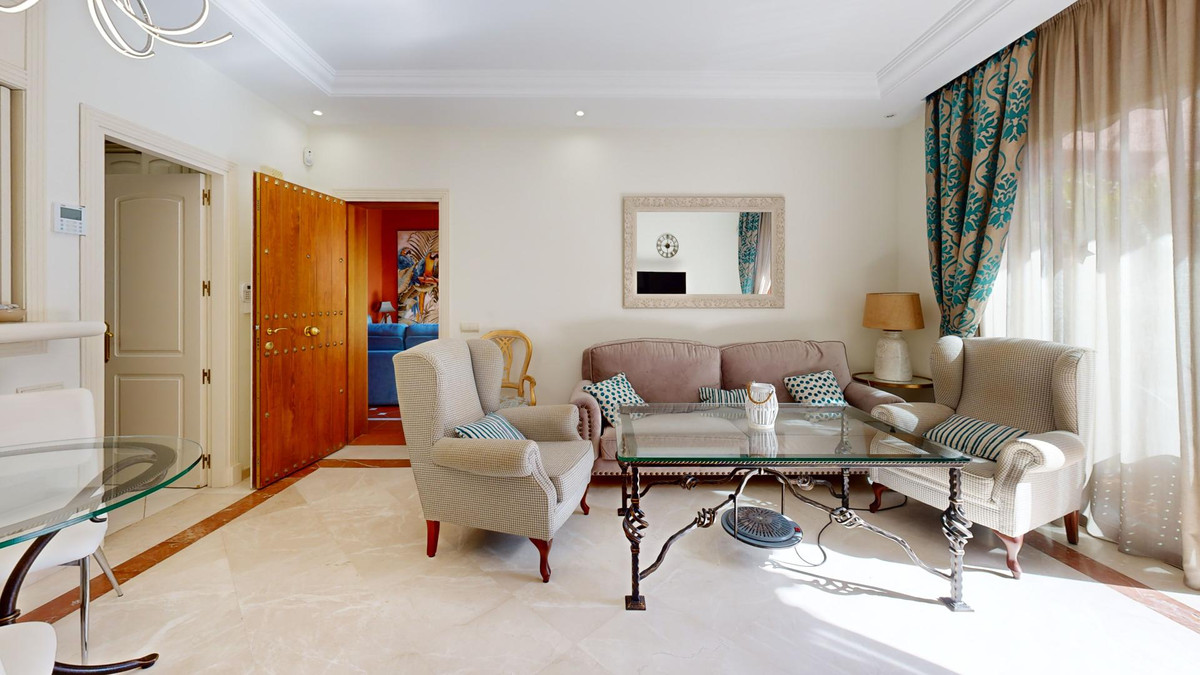 3 bedroom Apartments for sale in Marbella – R5182729