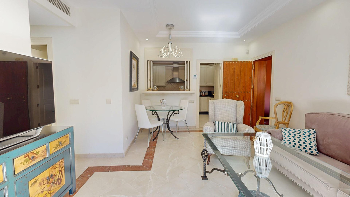 3 bedroom Apartments for sale in Marbella – R5182729