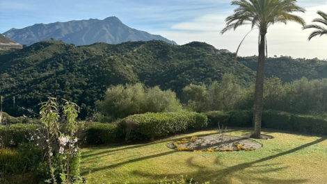 2 bedroom Apartments for sale in La Quinta – R5183965