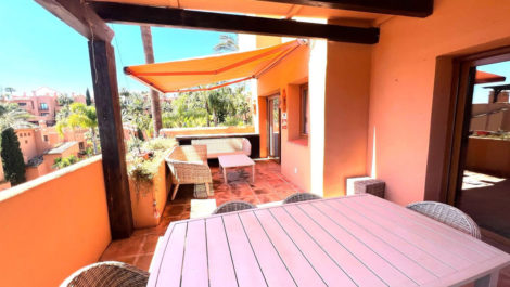 Pareados de 5 dormitorios en venta en Riviera del Sol – R5020108