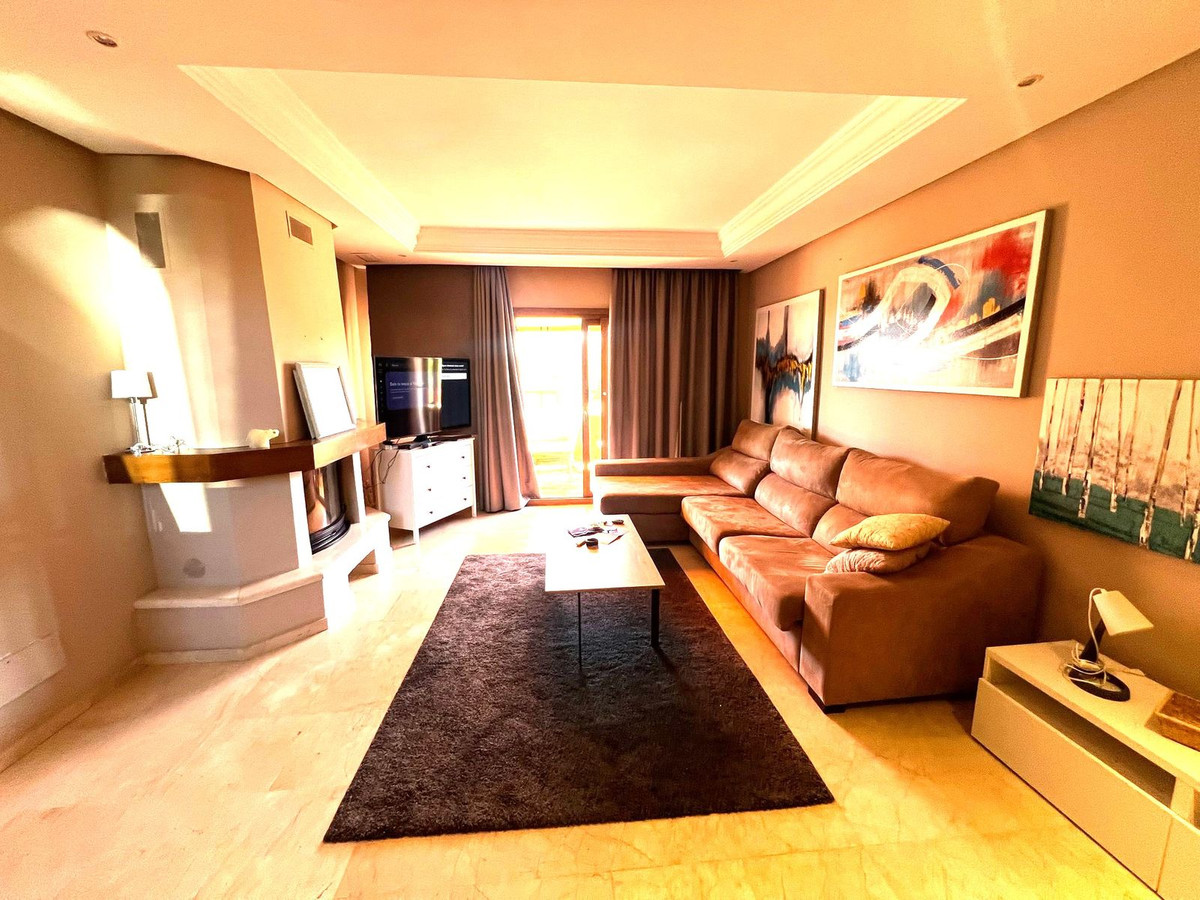 Pareados de 5 dormitorios en venta en Riviera del Sol – R5020108