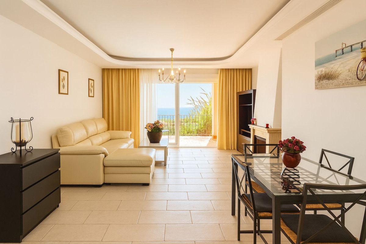 2 bedroom Apartments for sale in Los Arqueros – R5191534
