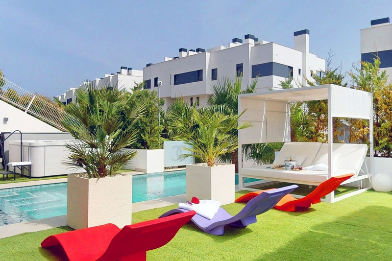 5 bedroom Villas for sale in La Cala de Mijas – R5077543