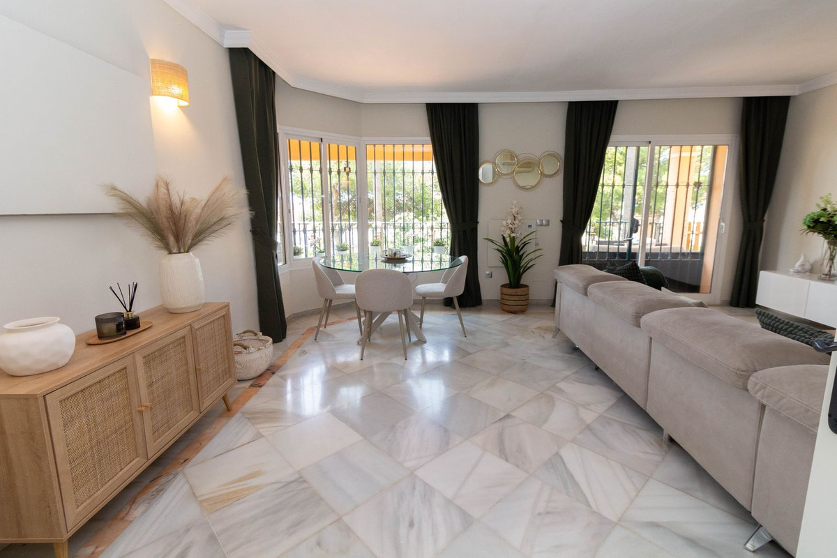 Pareados de 3 dormitorios en venta en Riviera del Sol – R5058526