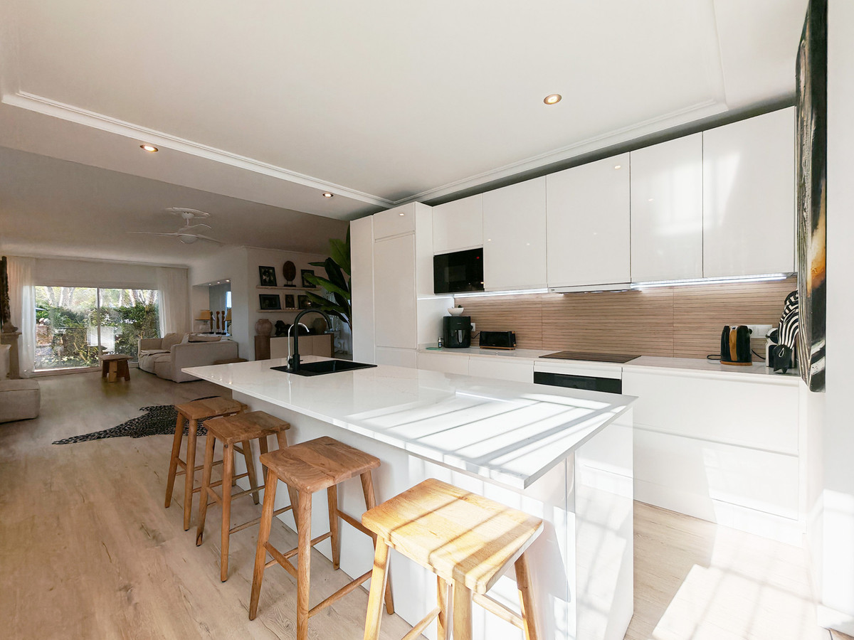 3 bedroom Villas for sale in Las Chapas – R5188174 3 bedroom Villas for sale in Las Chapas – R5188174