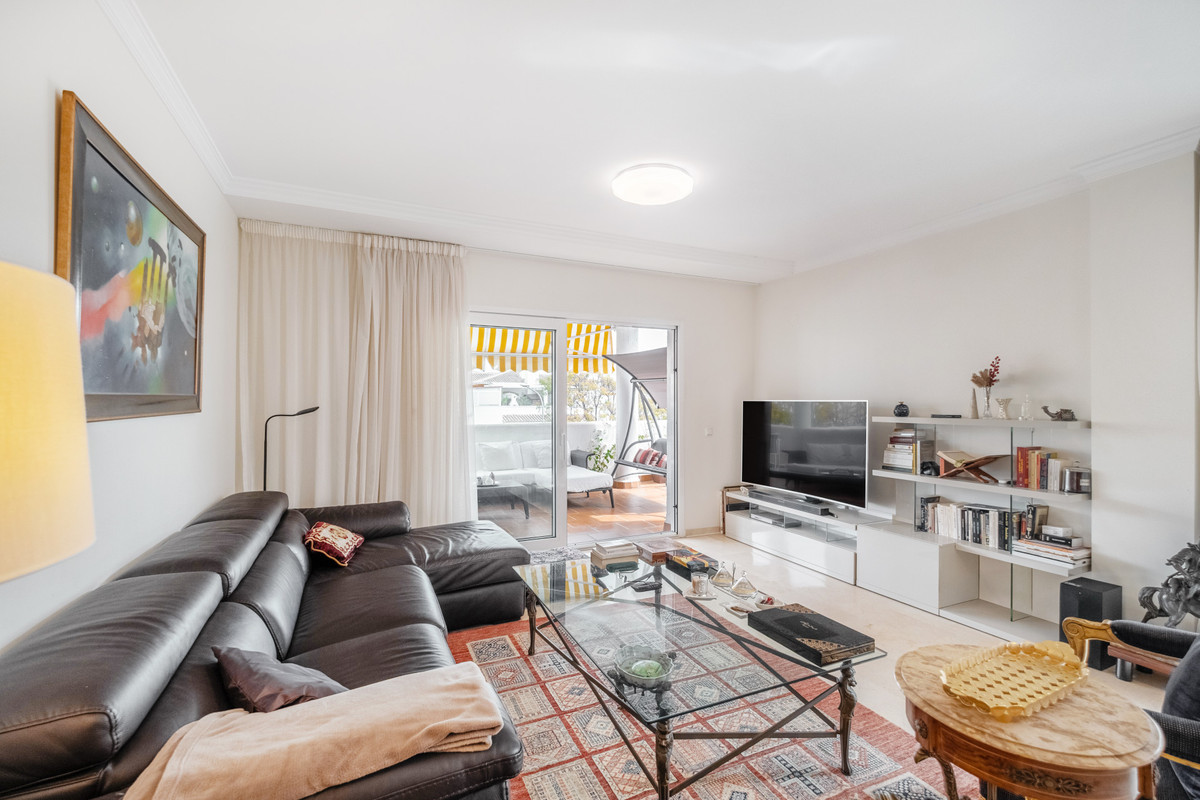 3 bedroom Apartments for sale in Milla de Oro – R5182621