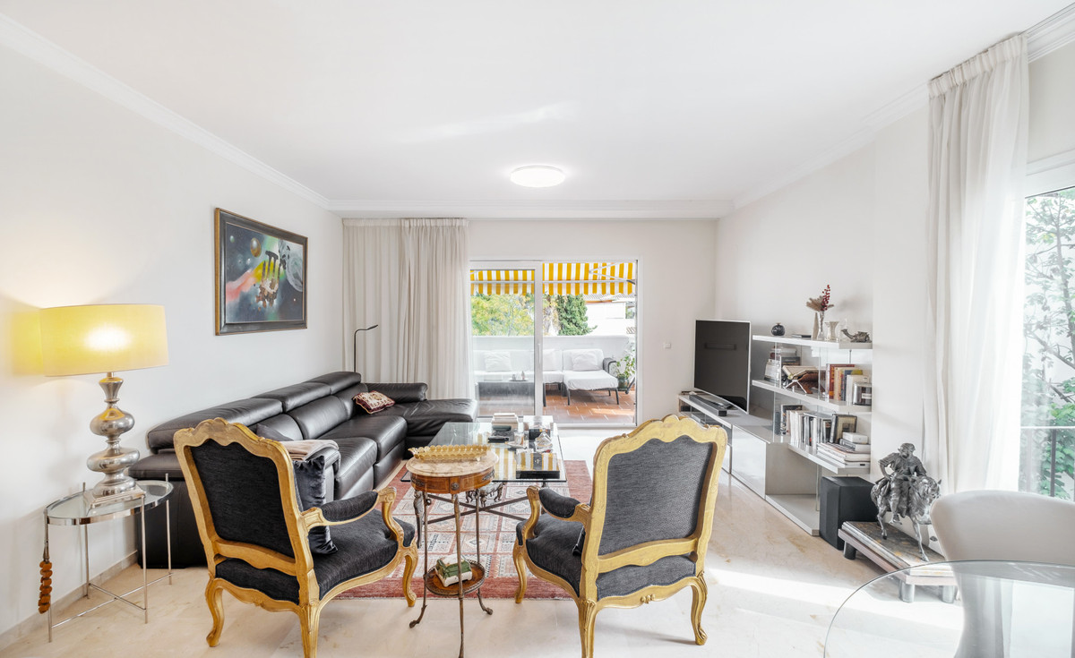 3 bedroom Apartments for sale in Milla de Oro – R5182621