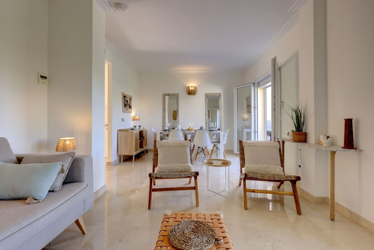 3 bedroom Apartments for sale in La Quinta – R5173564