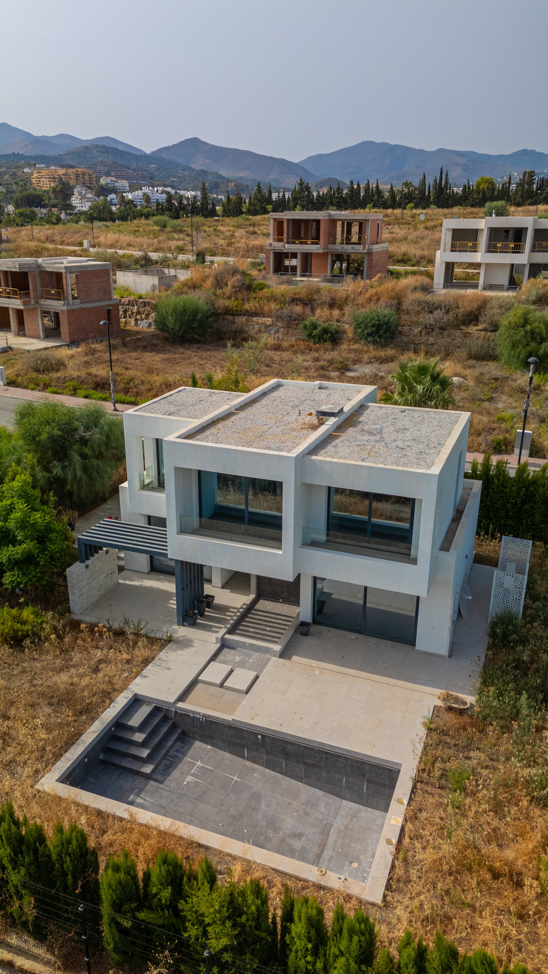 3 bedroom Villas for sale in Nueva Milla de Oro – R5153578
