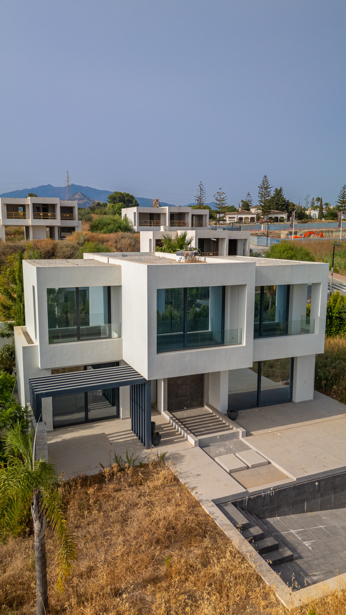 3 bedroom Villas for sale in Nueva Milla de Oro – R5153578