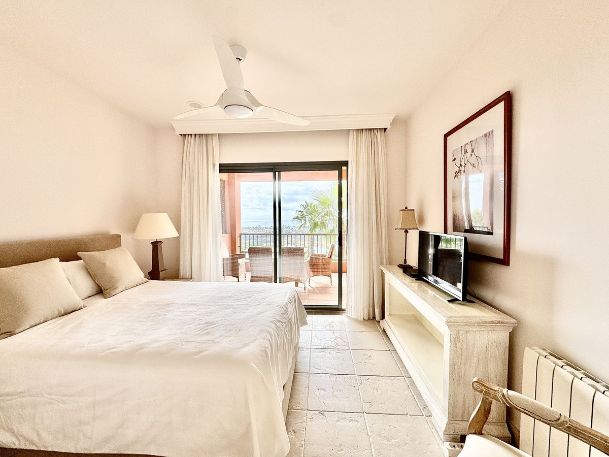 Apartamentos de 3 dormitorios en venta en Los Flamingos – R5195032