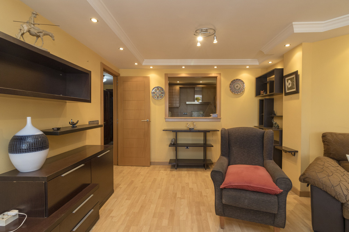 1 bedroom Apartments for sale in Marbella – R5156593