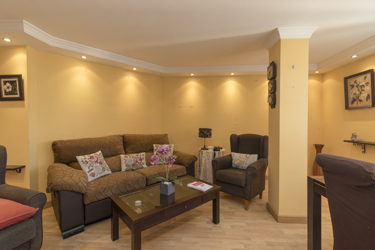 1 bedroom Apartments for sale in Marbella – R5156593