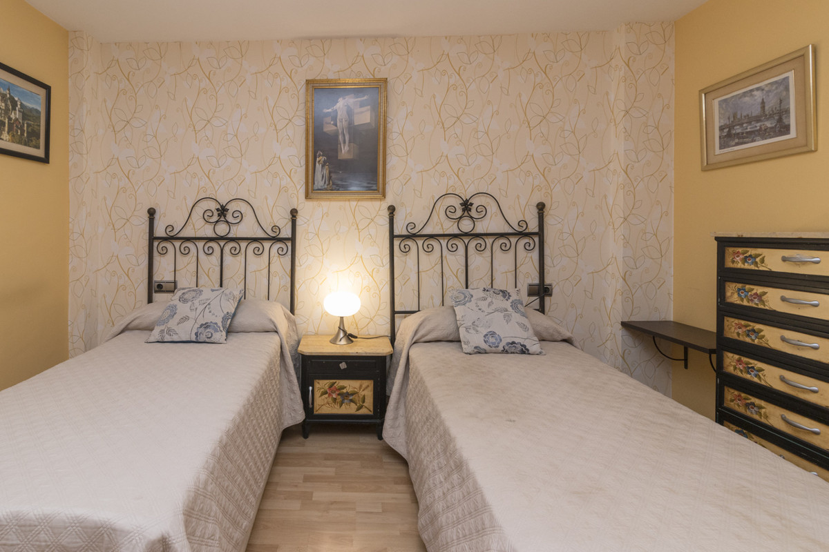 1 bedroom Apartments for sale in Marbella – R5156593