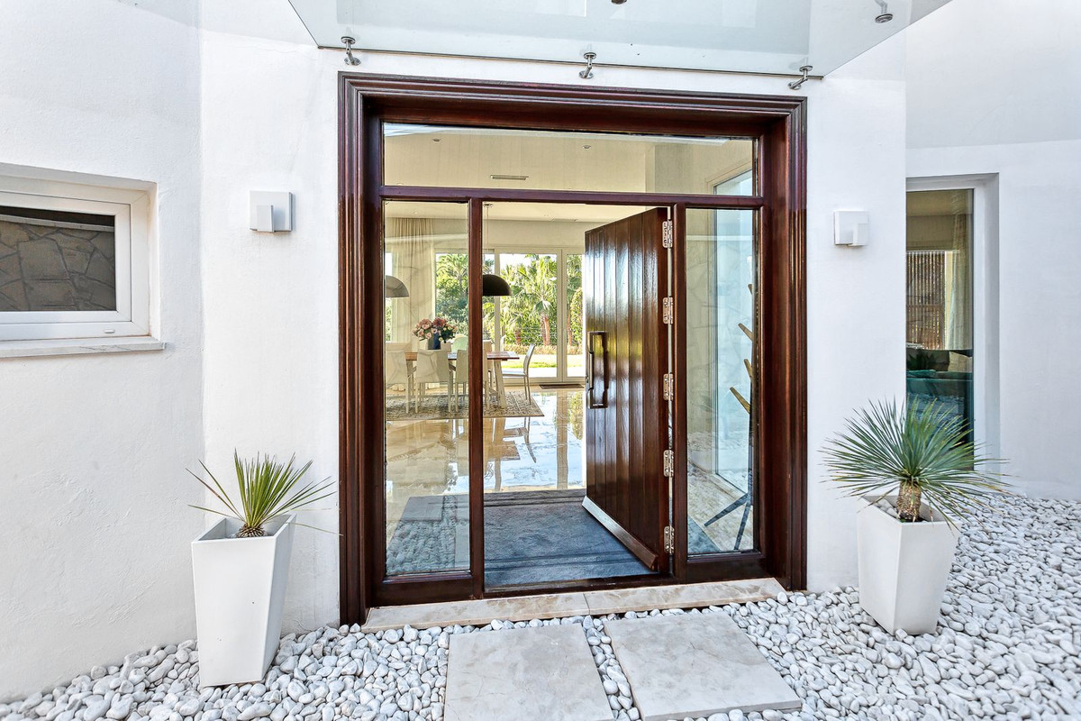 Villas de 4 dormitorios en venta en El Rosario – R5198476